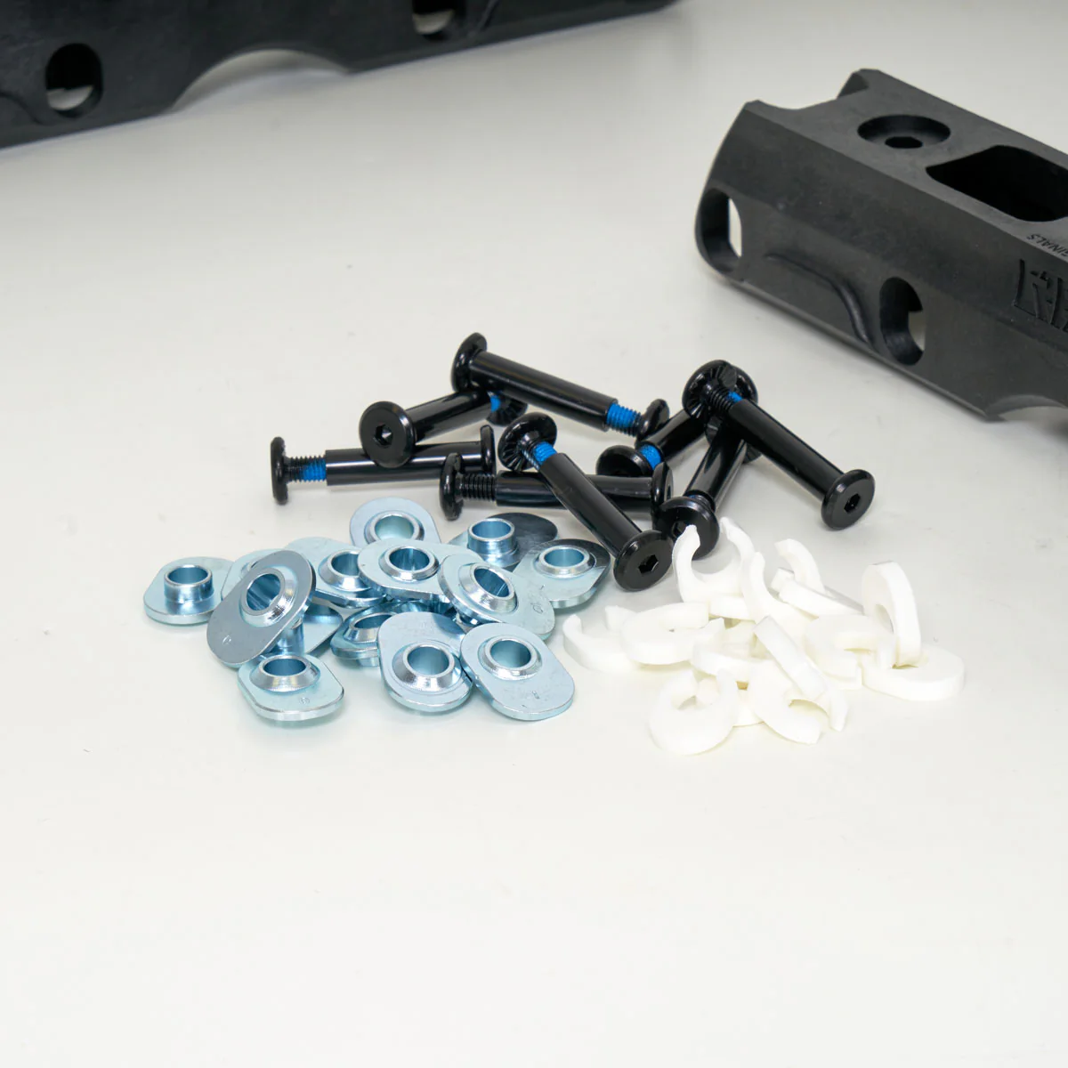 Create Originals CRS Suspension Frames - Black - Image 4