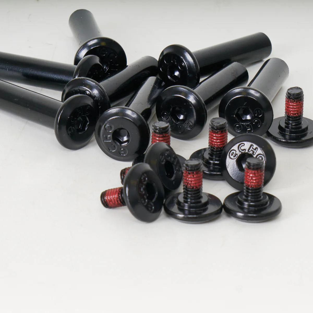 Echo Skates Frame Axle Set - Image 2