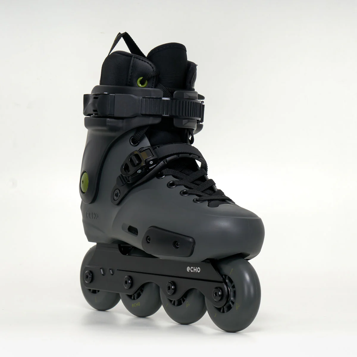 Echo Sonar 4-Wheel Skates - Image 2