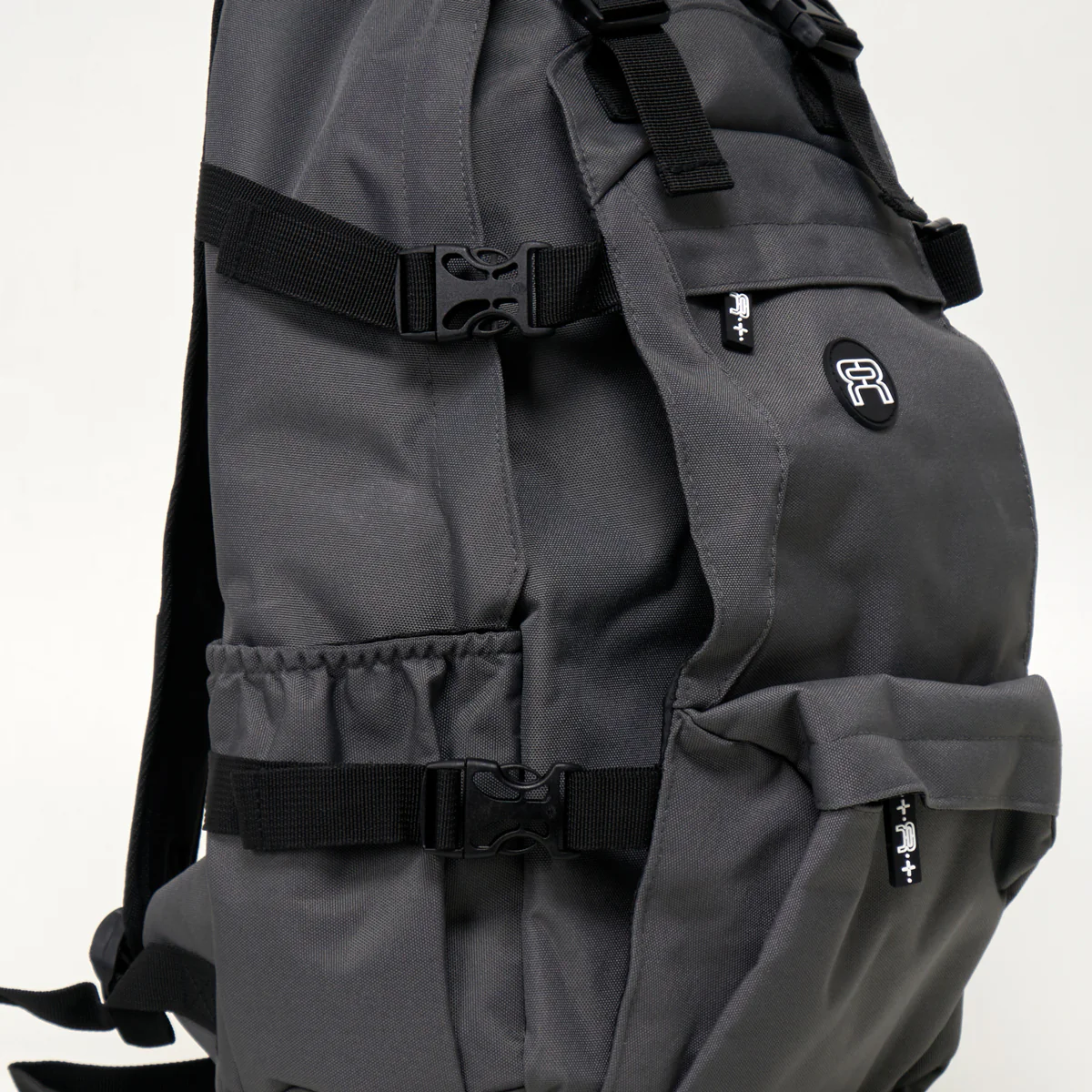 FR Backpack Slim 18L - Grey - Image 4