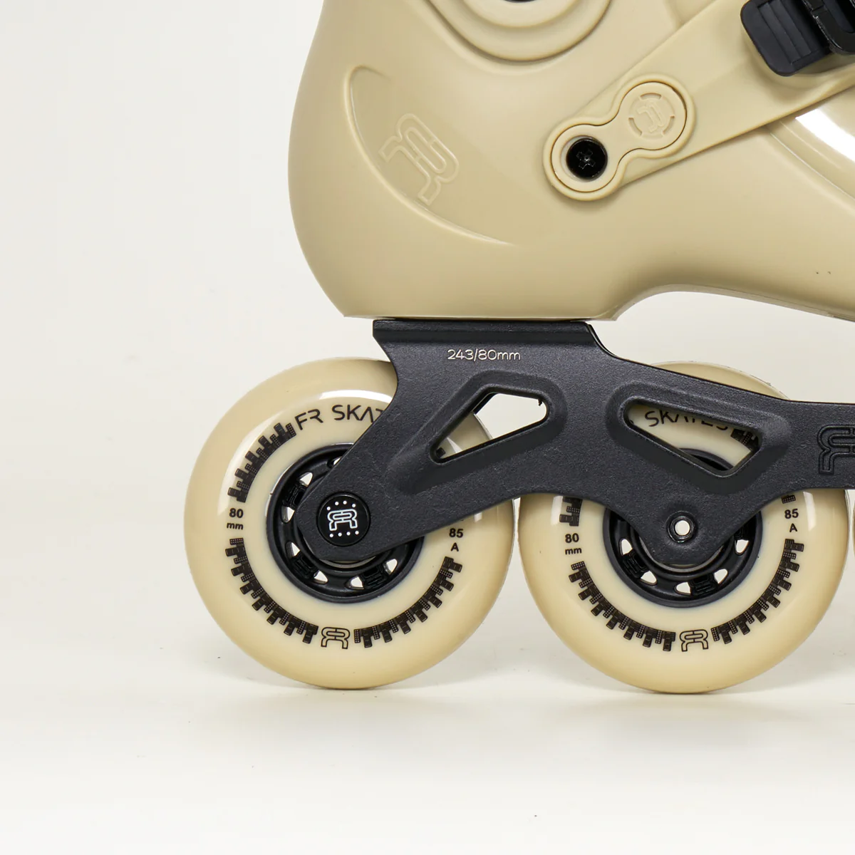 FR Skates FR3 80 X3R Skates - Unisex - Sand - Image 4