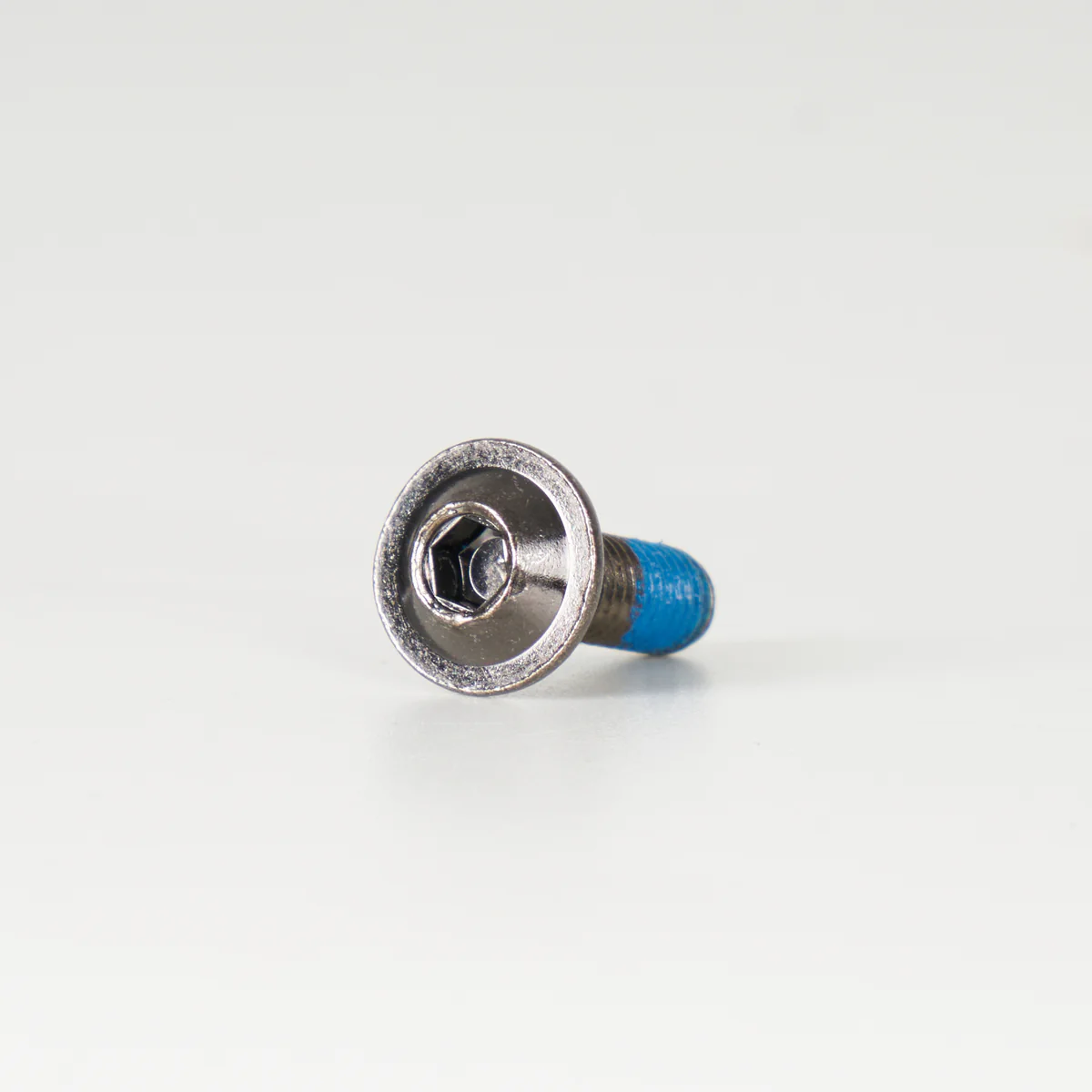 FR UFR Frame Mounting Screw 13.5mm (Singles) - For UFR, FRX & FRW Skates - Image 2