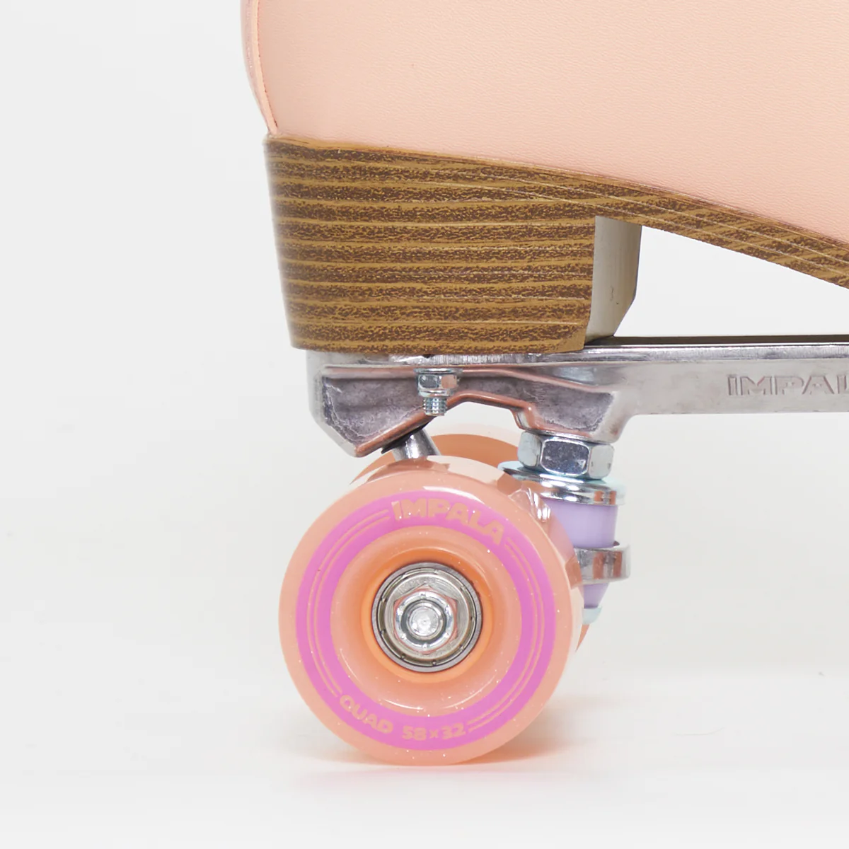 Impala Apricot Rollerskates - Image 4