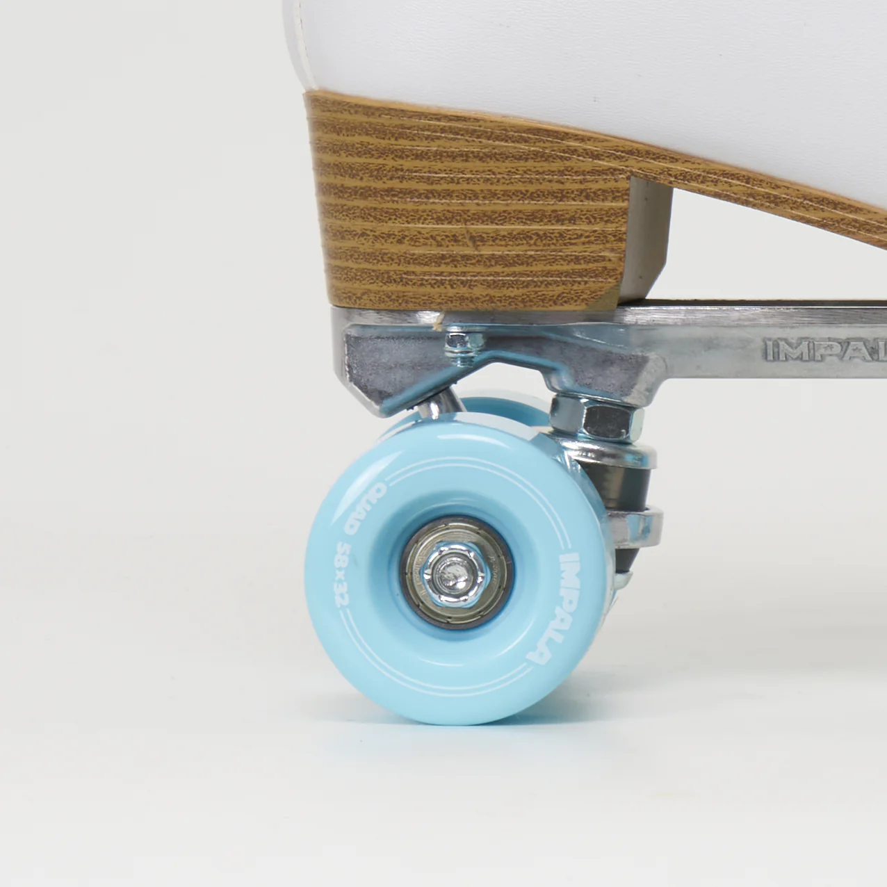 Impala White Ice Rollerskates - Image 4