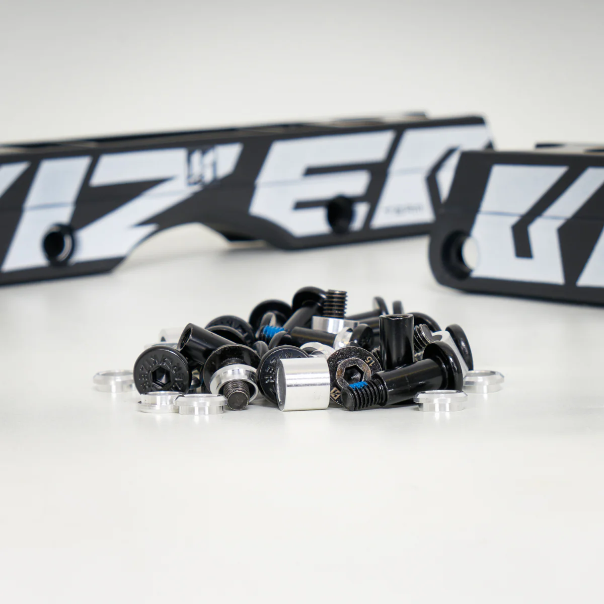 Kizer Fluid IV (Fluid 4) Team Anti-Rocker Frames - Black (inc. Anti-Rocker Wheels & Bearings) - Image 3