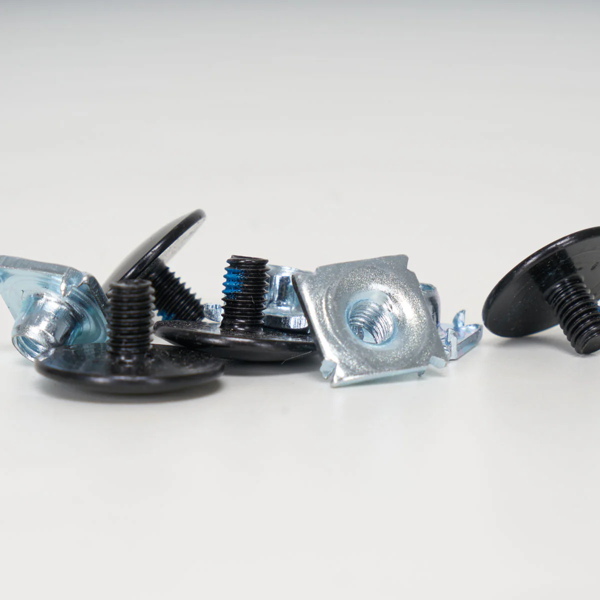 Mesmer Replacement Hinge Set - Black - Image 2
