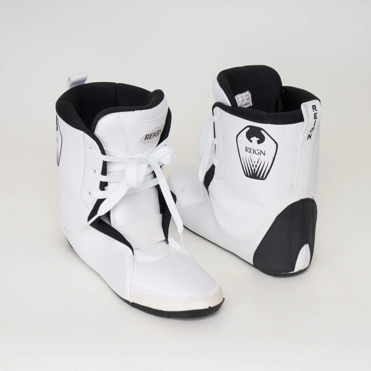 Reign Retro Liners - White