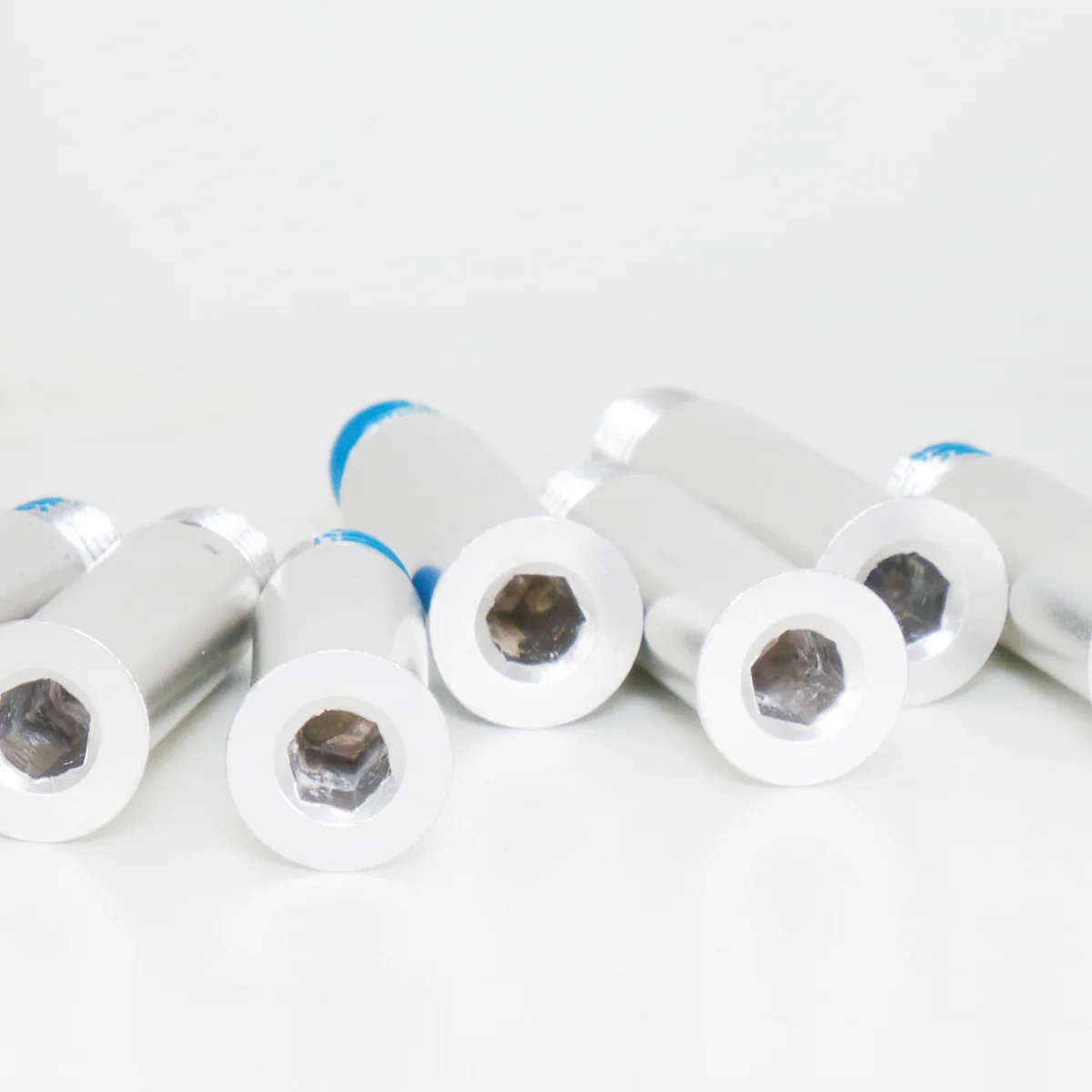 Rollerblade Replacement Racing Axles - 9 Set - Image 4