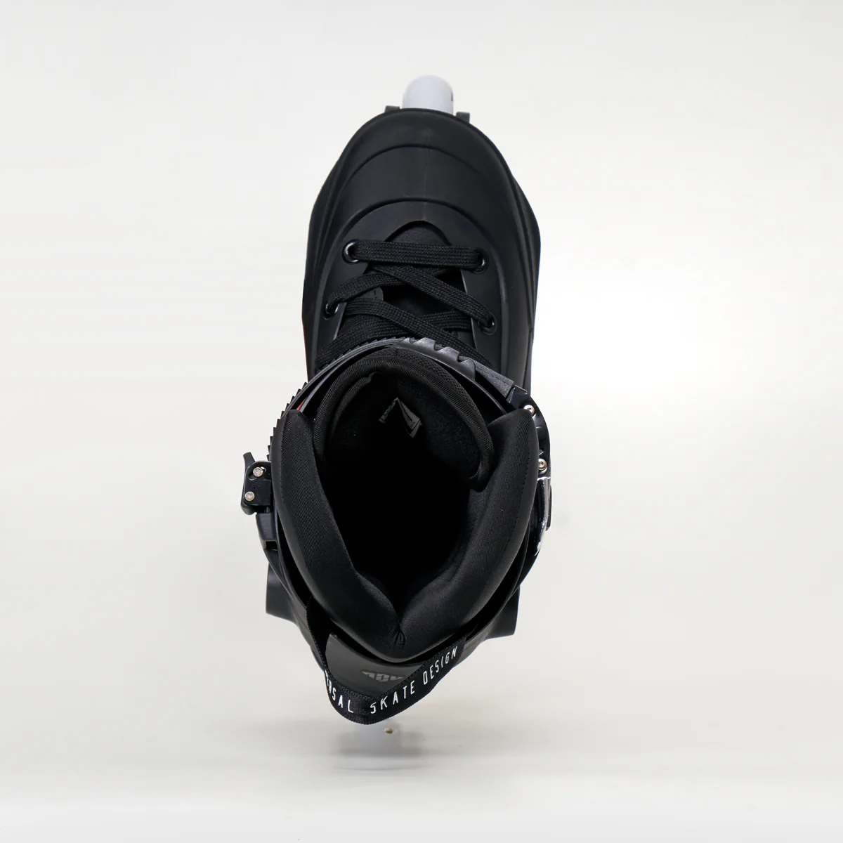 USD Aeon Basic 60 Skates - Black - Image 4