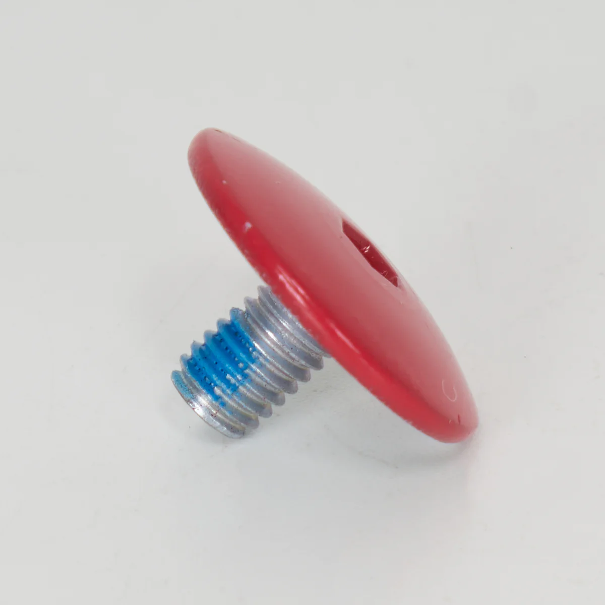 USD Cuff Hinge M6 Screw Set - Red - Image 2