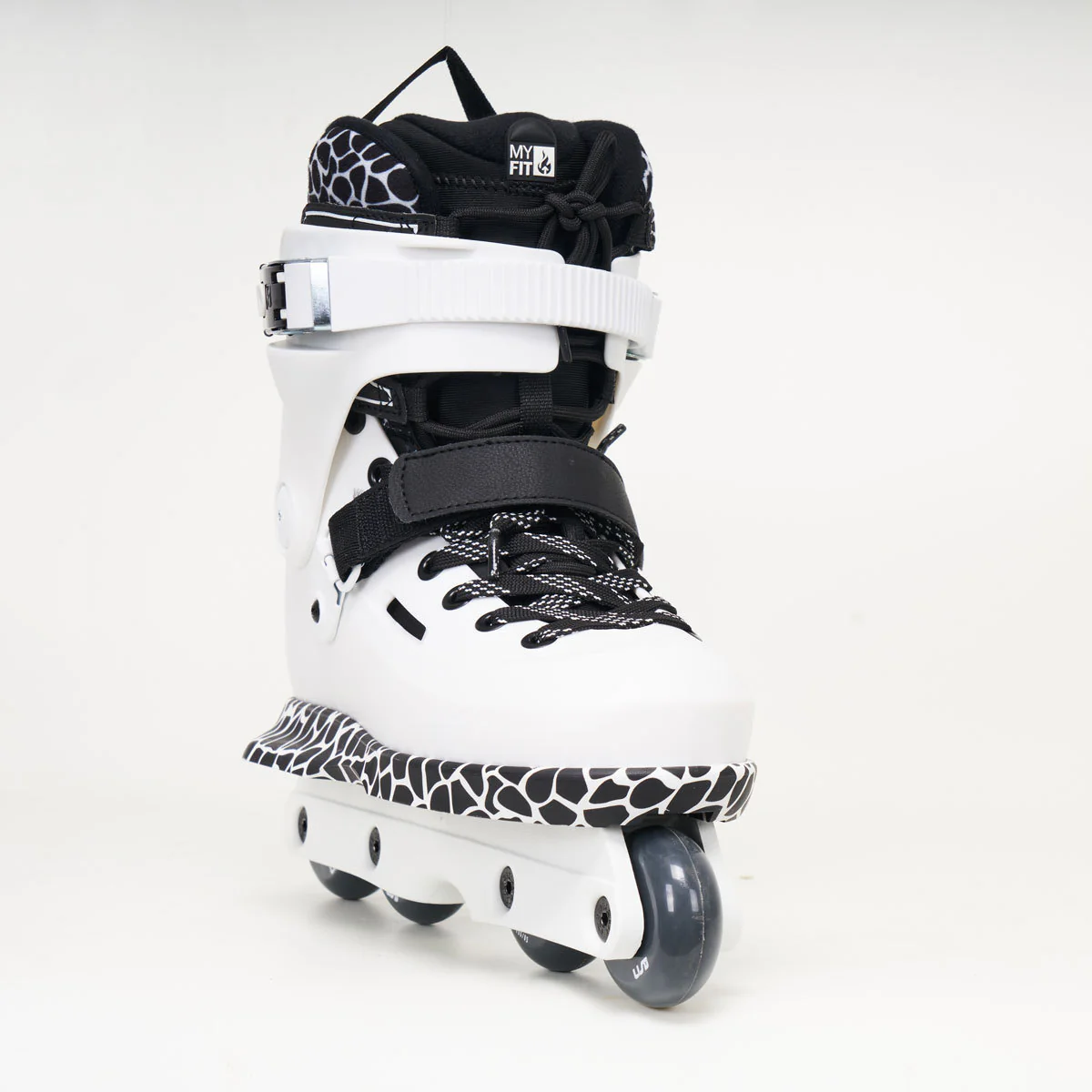 USD Sway Chris Farmer Pro Skates - White - Image 2